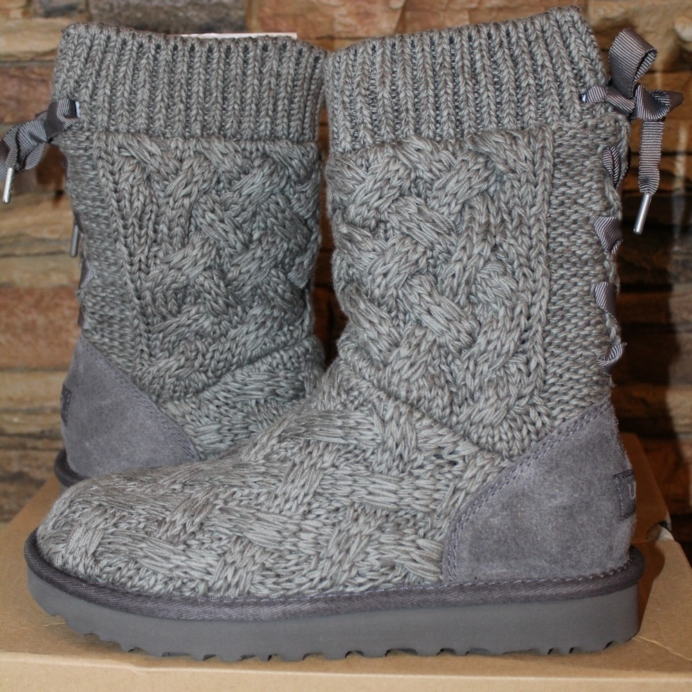 UGG ISLA Sweater Boots HEATHERED CHARCOAL GRAY‎